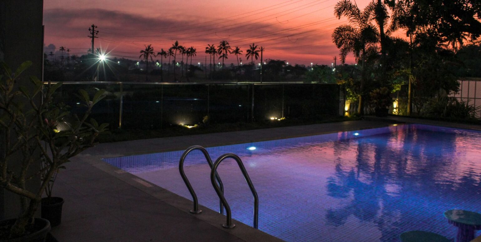 villa beleza infinita swimmingpool sunset